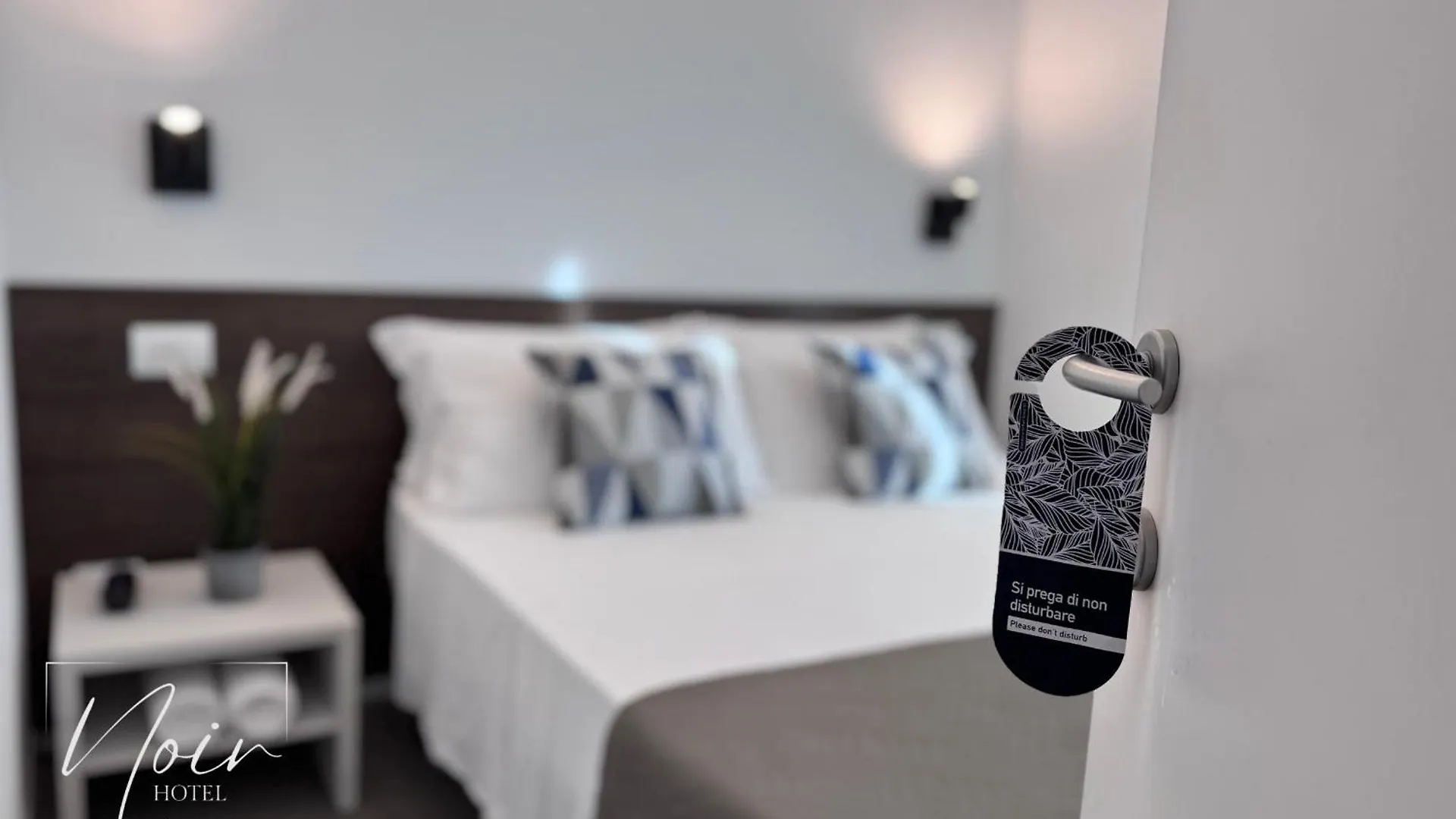 ****  Hotel Noir - Free Breakfast & Brunch Until 13-00 - Vicinissimi A Mirabilandia Milano Marittima Italy